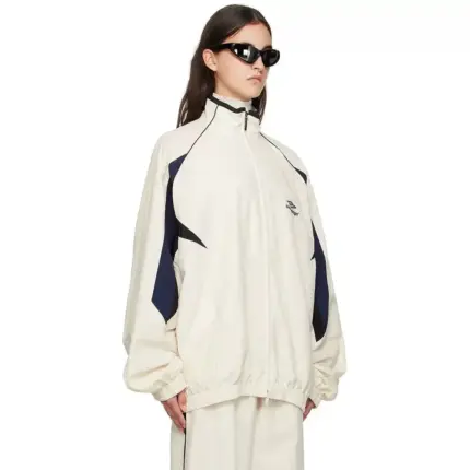 【現貨】BLC 巴黎 23FW 秀款 3B sports Icon 刺繡Logo 復古 運動外套夾克衝鋒衣 奶白