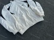 【現貨】BLC 巴黎 23FW 秀款 3B sports Icon 刺繡Logo 復古 運動外套夾克衝鋒衣 奶白：圖片 8