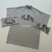 【福利回饋】巴黎 BLC 23SS Be kind 補丁刺繡做舊破壞 logo字母 短袖T恤 灰色：圖片 7