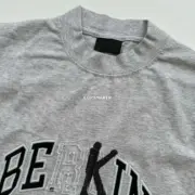 【福利回饋】巴黎 BLC 23SS Be kind 補丁刺繡做舊破壞 logo字母 短袖T恤 灰色：圖片 8